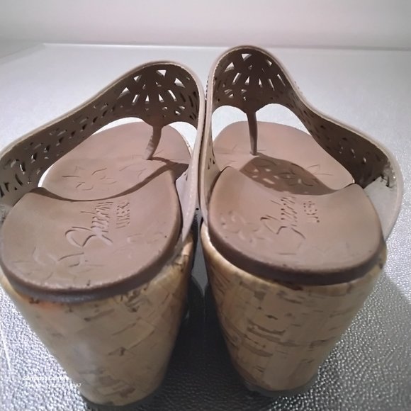 Skechers Luxe Foam Gold Sparkle Thong 1/2" Cork Wedge 2.5" Platform N/W/O/B Sz 7 - Picture 8 of 11
